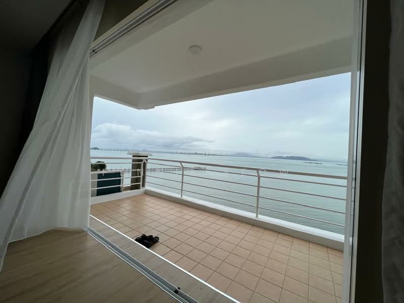 Condominium for Rent at Putra Marine Resort - Fennie Seow - Balcony - PropertyGuru.com.my