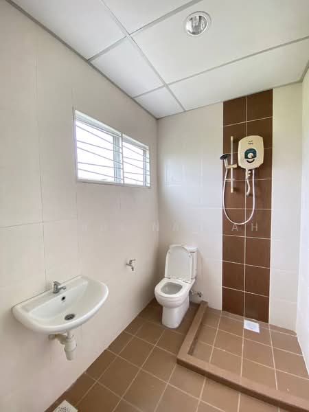 3-storey Terraced House for Sale in Kajang (Selangor) - Nurul Naemah - PropertyGuru.com.my