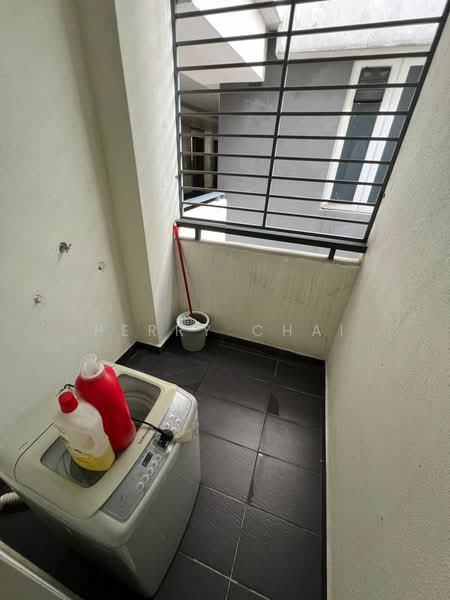 Kondominium untuk Disewa di Lido Residency - Perry Chai - Balcony - PropertyGuru.com.my