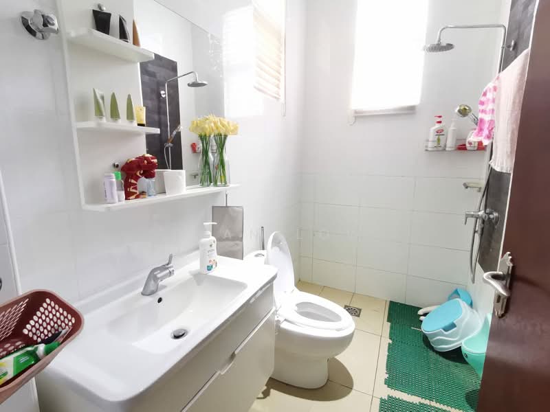 Bungalow for Sale in Bandar Mahkota Cheras (Cheras) - Ryan Low - Bathroom - PropertyGuru.com.my