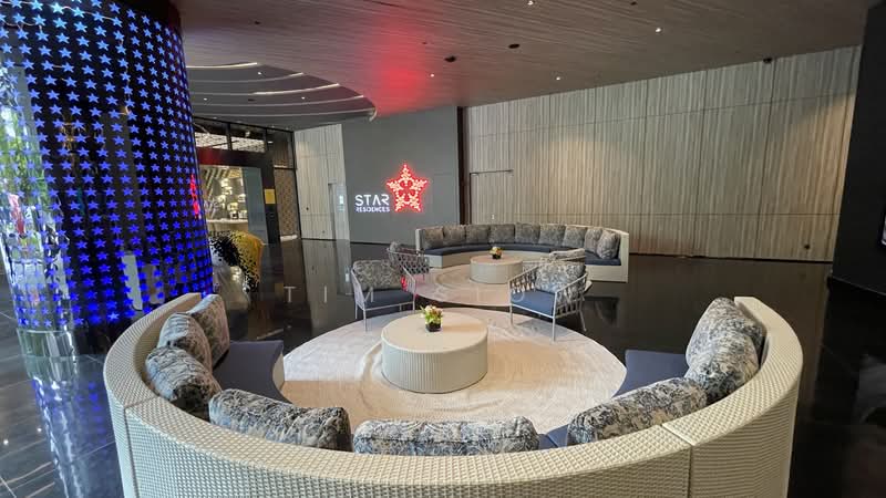 Service Residence for Rent at Star Residences Three - Tim Siow - Lobby - PropertyGuru.com.my