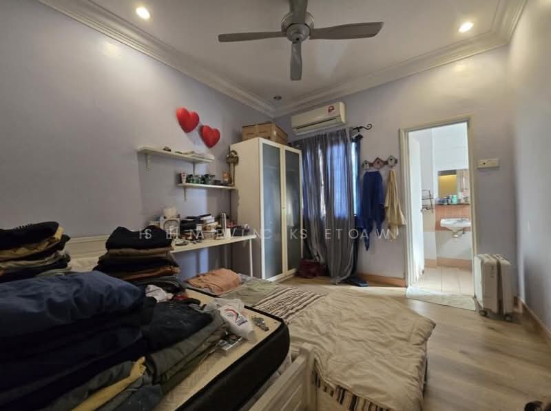 Terraced House for Sale in Kota Kemuning (Shah Alam) - Shawn Seow - Bedroom - PropertyGuru.com.my
