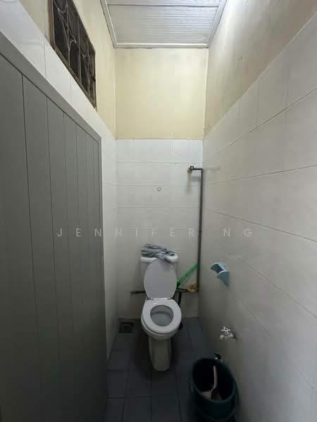 Rumah Teres 1 Tingkat untuk Dijual di Taman Ungku Tun Aminah (Skudai) - Jennifer Ng - Bathroom - PropertyGuru.com.my