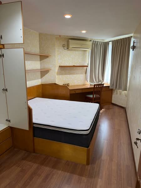 Kondominium untuk Dijual di Marina Bay Condominium - V. Goh - Bedroom - PropertyGuru.com.my