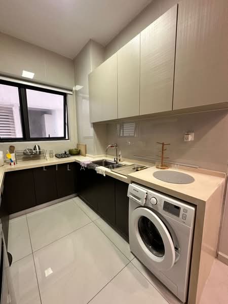 Condominium for Sale at Royal Strand @ Country Garden Danga Bay - Lilara Tiew - Kitchen - PropertyGuru.com.my