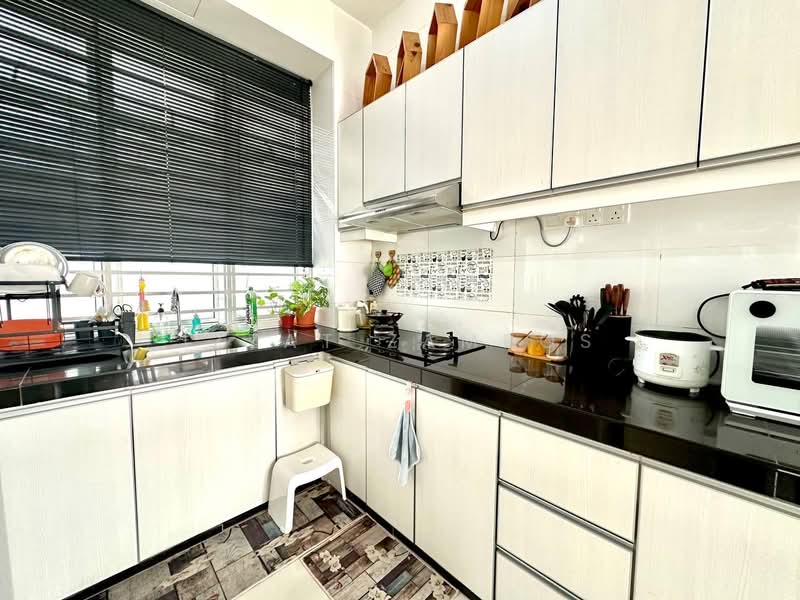 Pangsapuri untuk Dijual di Casa Dahlia - Izzat Zamros - Kitchen - PropertyGuru.com.my