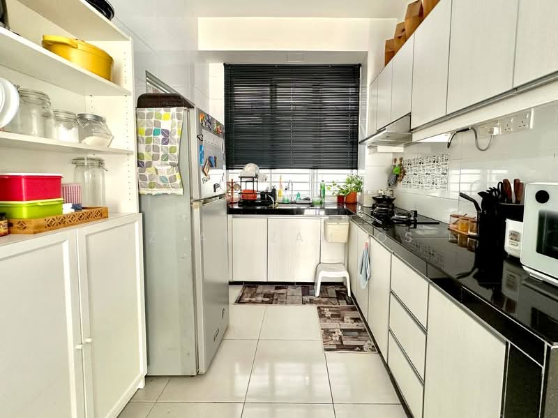 Pangsapuri untuk Dijual di Casa Dahlia - Izzat Zamros - Kitchen - PropertyGuru.com.my