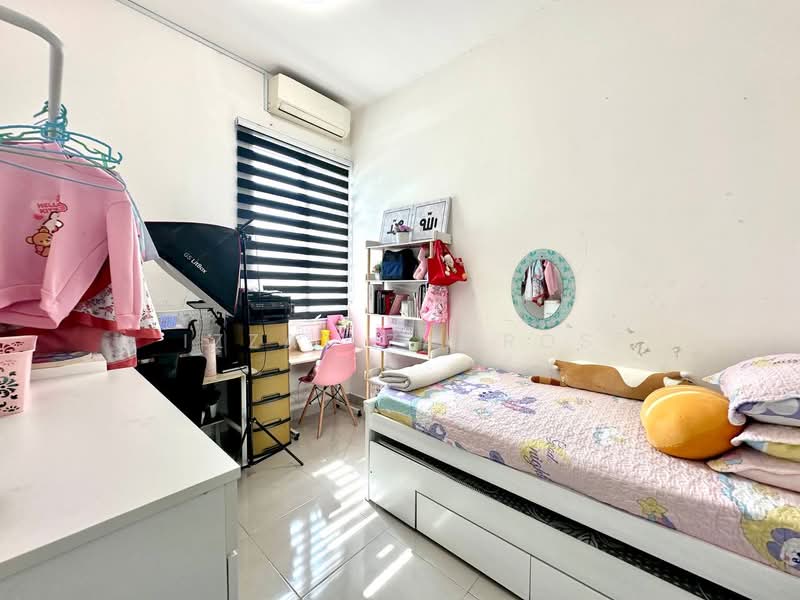 Pangsapuri untuk Dijual di Casa Dahlia - Izzat Zamros - Bedroom - PropertyGuru.com.my