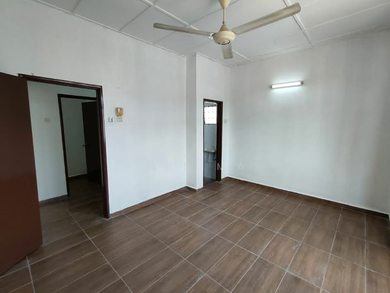 2-storey Terraced House for Sale in Bukit Sentosa (Rawang) - Elwin Mah - Interior - PropertyGuru.com.my
