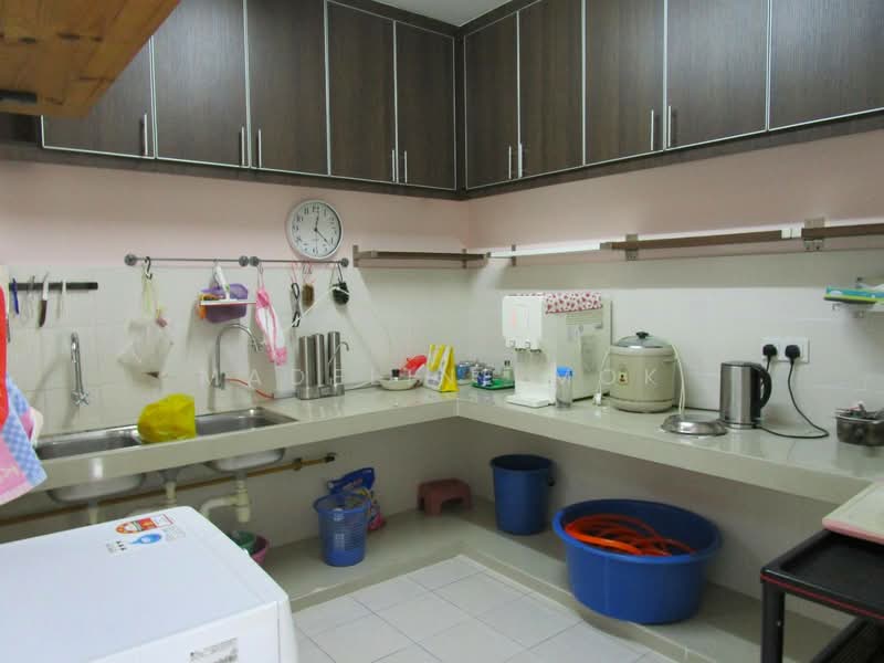 Kondominium untuk Disewa di Desa Permai - Madeline Mok - Kitchen - PropertyGuru.com.my