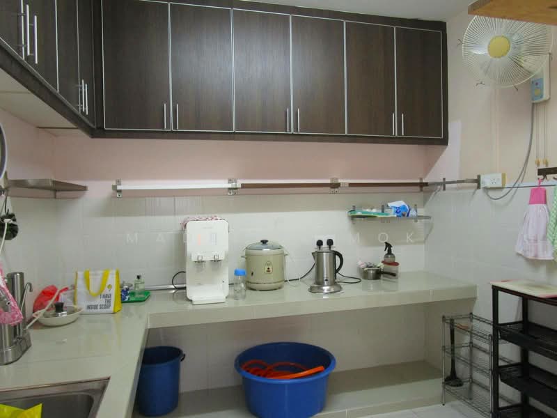 Kondominium untuk Disewa di Desa Permai - Madeline Mok - Kitchen - PropertyGuru.com.my
