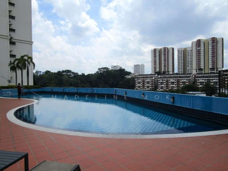 Kondominium untuk Disewa di Desa Permai - Madeline Mok - Pool - PropertyGuru.com.my