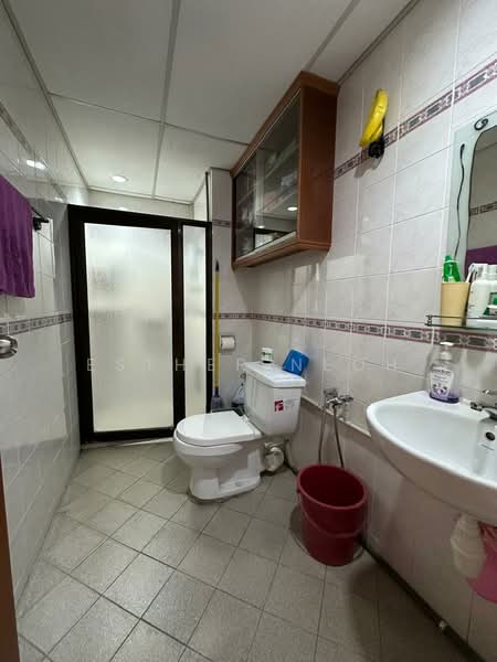 Condominium for Sale at Twin Towers - Esther Neoh - Bathroom - PropertyGuru.com.my