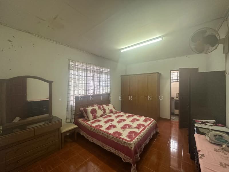 Rumah Teres 1 Tingkat untuk Dijual di Senai (Kulai) - Jennifer Ng - Bedroom - PropertyGuru.com.my