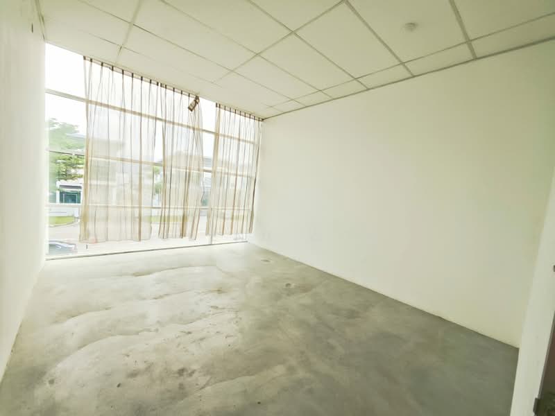 Semi-D Factory for Rent in Taman Perindustrian Cemerlang (Ulu Tiram) - Glenn Woo - Interior - PropertyGuru.com.my