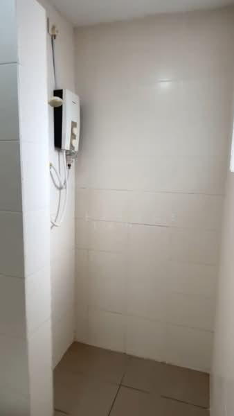 Service Residence for Rent at Platinum Lake PV 21 - Cherence Tan - Bathroom - PropertyGuru.com.my