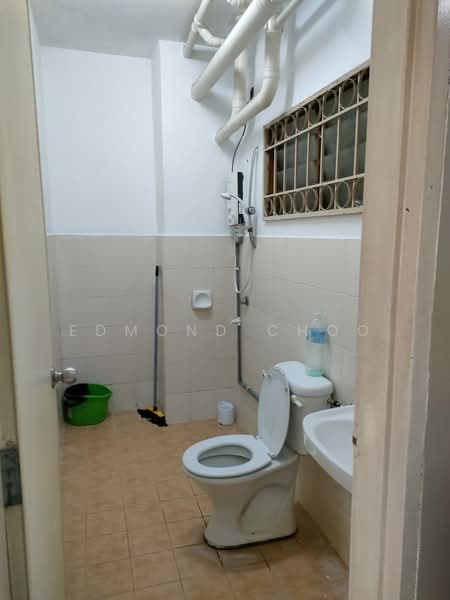 Apartment for Sale at Vista Impiana - Edmond Choo - Bathroom - PropertyGuru.com.my