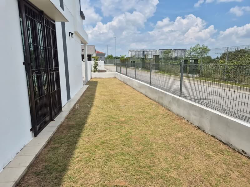 Rumah Teres 2 Tingkat untuk Disewa di Cyberjaya (Selangor) - Krystal Lim - Exterior - PropertyGuru.com.my