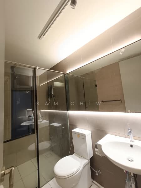 Service Residence for Sale at The Era @ Duta North - Sam Chiw - Bathroom - PropertyGuru.com.my