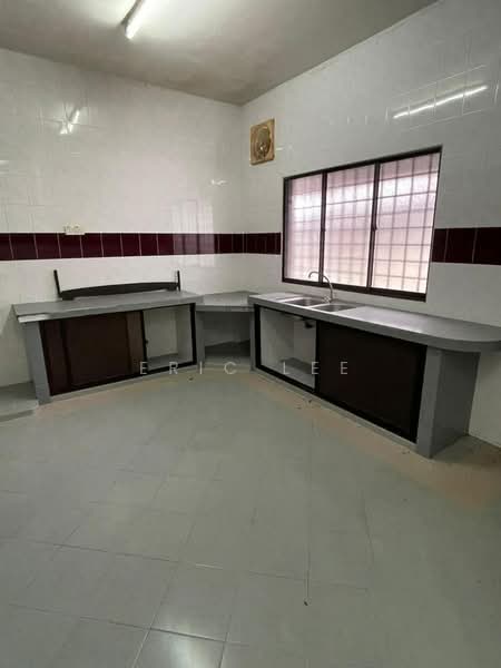 2-storey Terraced House for Sale in Taman Pontian Jaya (Pontian) - Eric Lee - Kitchen - PropertyGuru.com.my