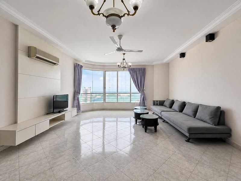 Kondominium untuk Dijual di Gurney Beach Resort - Billy Teh - Living Room - PropertyGuru.com.my