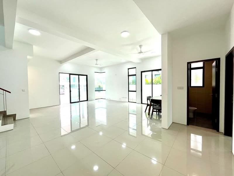 Semi-Detached House for Rent in Cyberjaya (Selangor) - Afiqah . - Living Room - PropertyGuru.com.my