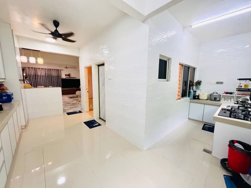Rumah Teres 2 Tingkat untuk Dijual di Kajang (Selangor) - Izzat Zamros - Kitchen - PropertyGuru.com.my
