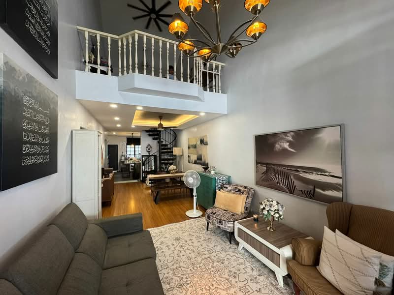 1.5-storey Terraced House for Sale in Taman Perling (Perling) - Elvis Ku - Living Room - PropertyGuru.com.my