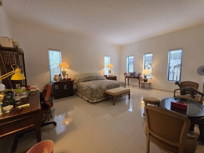 Rumah Banglo untuk Dijual di Leisure Farm (Gelang Patah) - Benson NEC - Bedroom - PropertyGuru.com.my
