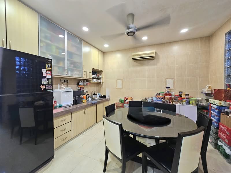 Semi-Detached House for Sale in Cheras (Selangor) - Denver Sin - Kitchen - PropertyGuru.com.my