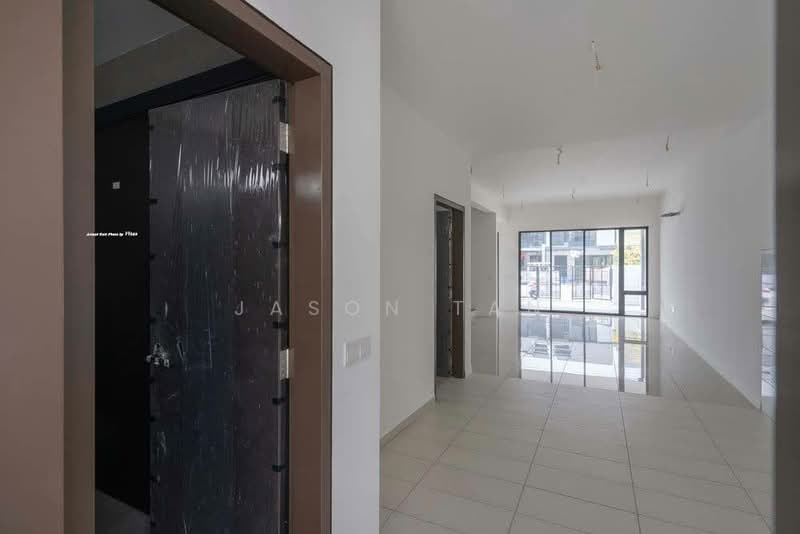 2-storey Terraced House for Sale in Klang (Selangor) - Jason Tan - Entrance - PropertyGuru.com.my