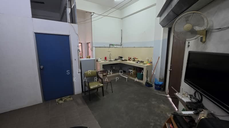 Kedai untuk Dijual di Klang (Selangor) - Surendran Karapiah - Kitchen - PropertyGuru.com.my