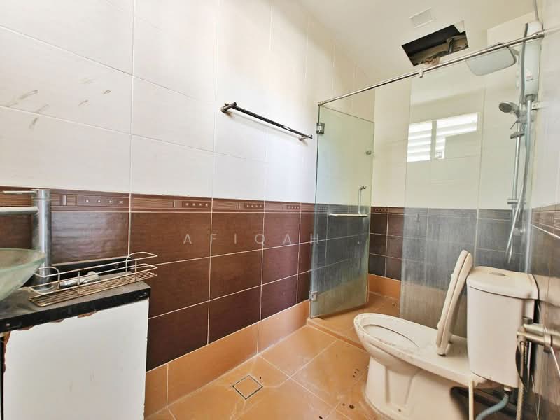 Semi-Detached House for Sale in Seksyen 10 Wangsa Maju (Wangsa Maju) - Afiqah . - Bathroom - PropertyGuru.com.my