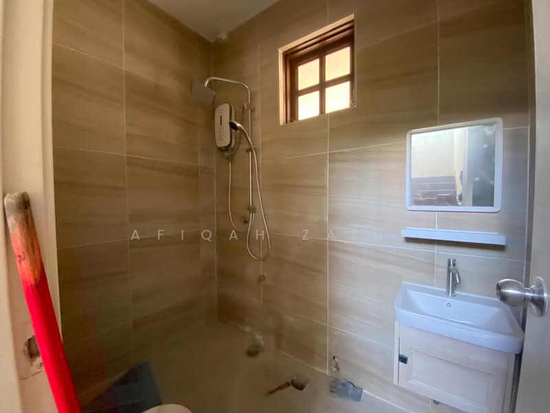 Semi-Detached House for Sale in Seksyen 10 Wangsa Maju (Wangsa Maju) - Afiqah zaidi - Bathroom - PropertyGuru.com.my