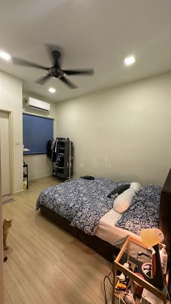 Rumah Teres 2.5 Tingkat untuk Disewa di Sunway Alam Suria (Shah Alam) - Apple Chang - Bedroom - PropertyGuru.com.my