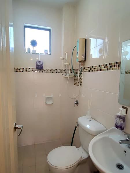 Semi-Detached House for Rent in Klang (Selangor) - Sara Ooi - Bathroom - PropertyGuru.com.my