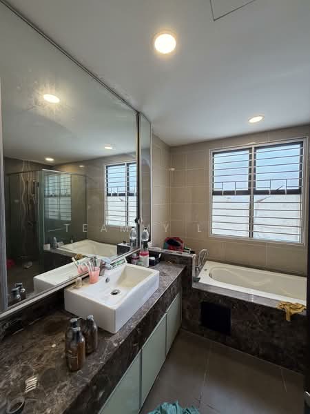 Rumah Banglo untuk Dijual di Taming Mutiara (Bandar Sungai Long) - Teammy Lee - Bathroom - PropertyGuru.com.my