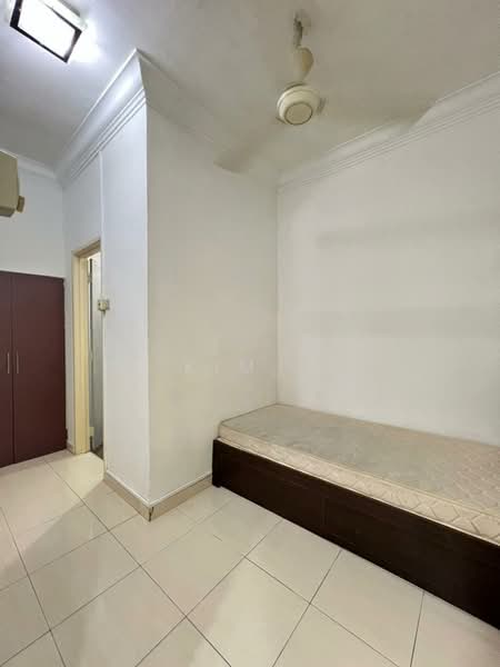 Kondominium untuk Dijual di Nusavilla - Kim . - Bedroom - PropertyGuru.com.my