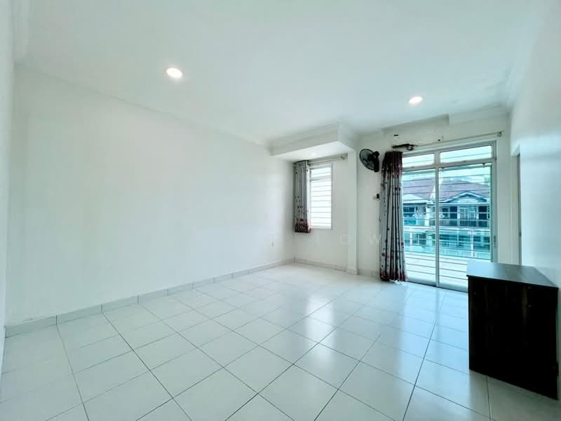 2-storey Terraced House for Sale in Taman JP Perdana (Johor Bahru) - Grace Low - Living Room - PropertyGuru.com.my