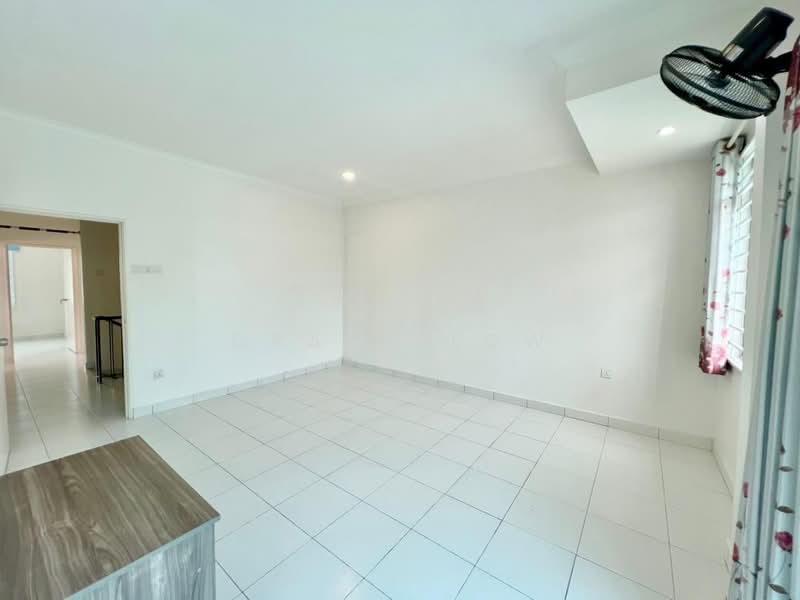 2-storey Terraced House for Sale in Taman JP Perdana (Johor Bahru) - Grace Low - Living Room - PropertyGuru.com.my