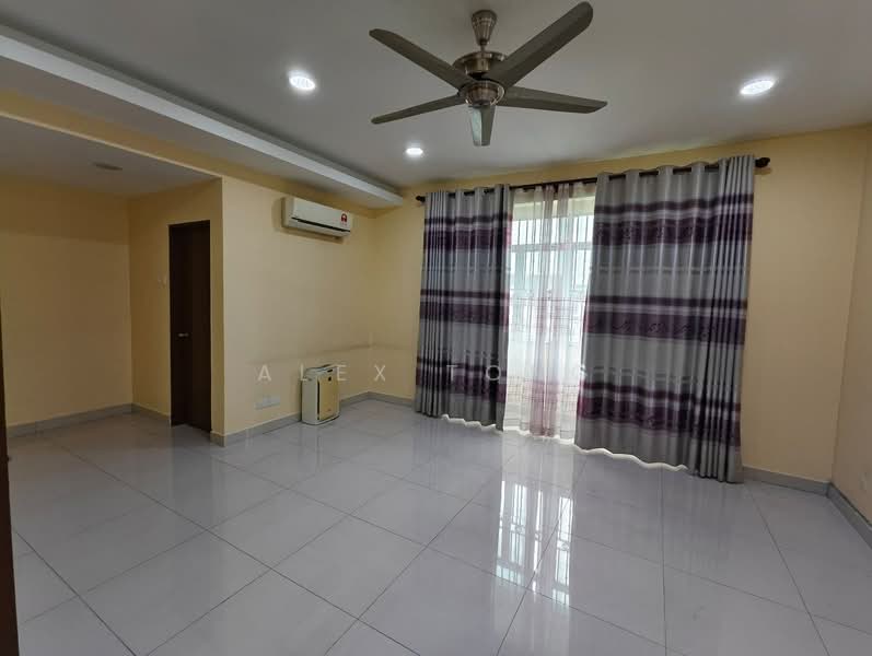 2.5-storey Terraced House for Sale in Bandar Puteri Klang (Klang) - Alex Tong - Living Room - PropertyGuru.com.my