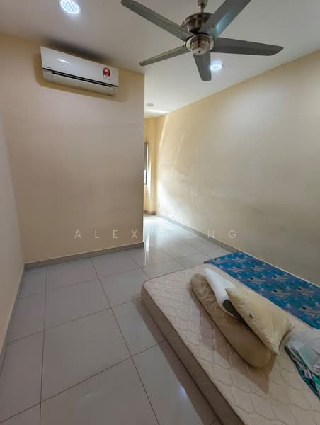 2.5-storey Terraced House for Sale in Bandar Puteri Klang (Klang) - Alex Tong - Bedroom - PropertyGuru.com.my