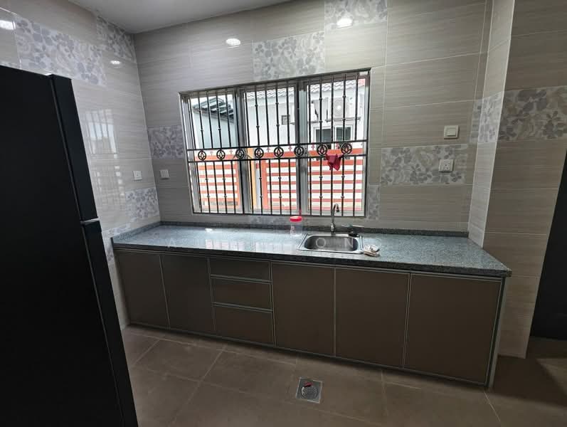 2.5-storey Terraced House for Sale in Bandar Puteri Klang (Klang) - Alex Tong - Kitchen - PropertyGuru.com.my