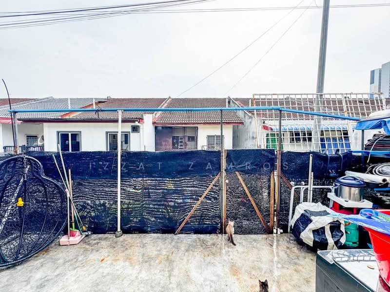 Rumah Teres 1 Tingkat untuk Dijual di Alam Perdana (Puncak Alam) - Izzat Zamros - Exterior - PropertyGuru.com.my