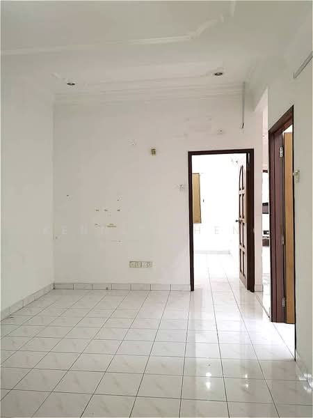 1.5-storey Terraced House for Sale in Taman Selayang Jaya (Selayang) - Kenneth Heng - Living Room - PropertyGuru.com.my