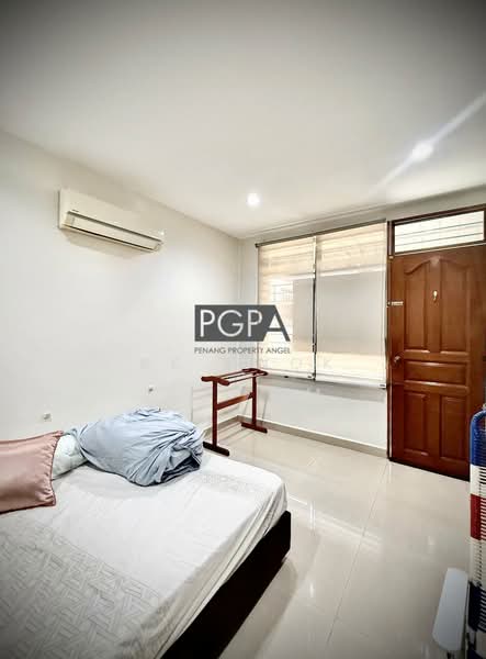 Semi-Detached House for Rent in Jelutong (Penang) - KK Kwok - Bedroom - PropertyGuru.com.my
