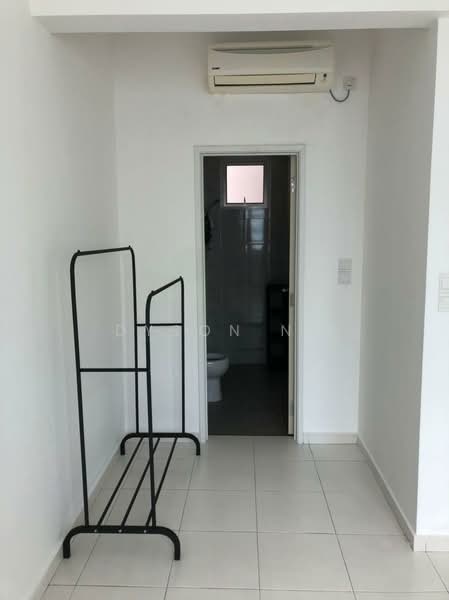 Condominium for Rent at i-Santorini - Dyson Ng - Bathroom - PropertyGuru.com.my