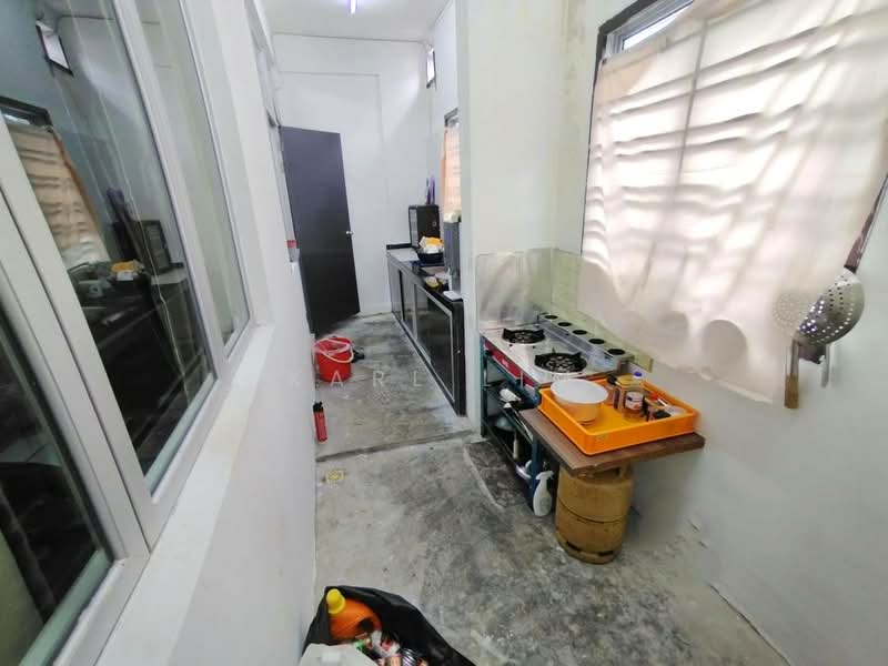 2-storey Terraced House for Sale in Taman Mutiara Rini (Skudai) - Karl Lim - Kitchen - PropertyGuru.com.my