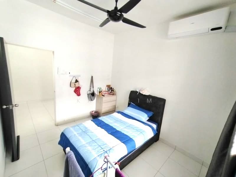 2-storey Terraced House for Sale in Taman Mutiara Rini (Skudai) - Karl Lim - Bedroom - PropertyGuru.com.my