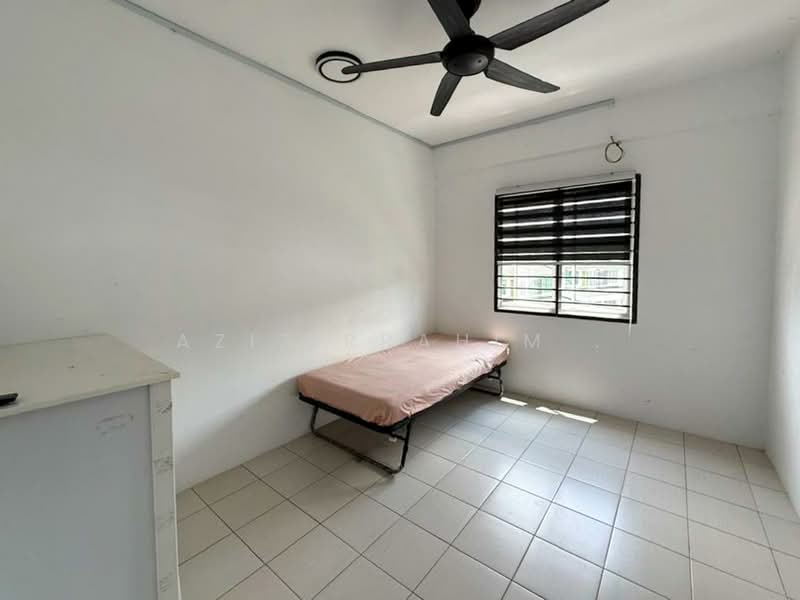 Townhouse for Sale in Kajang (Selangor) - Azizirrahim . - Bedroom - PropertyGuru.com.my